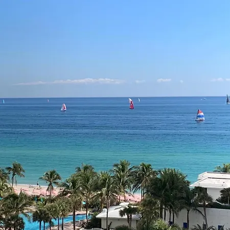 The Tides On Miami Hollywood Ocean View Apartments 1B